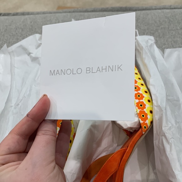 Manolo Blahnik Carolyne Kitten-Heel Halter Pumps - Picture 7 of 10